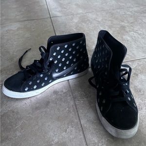 Vintage black high top nikes